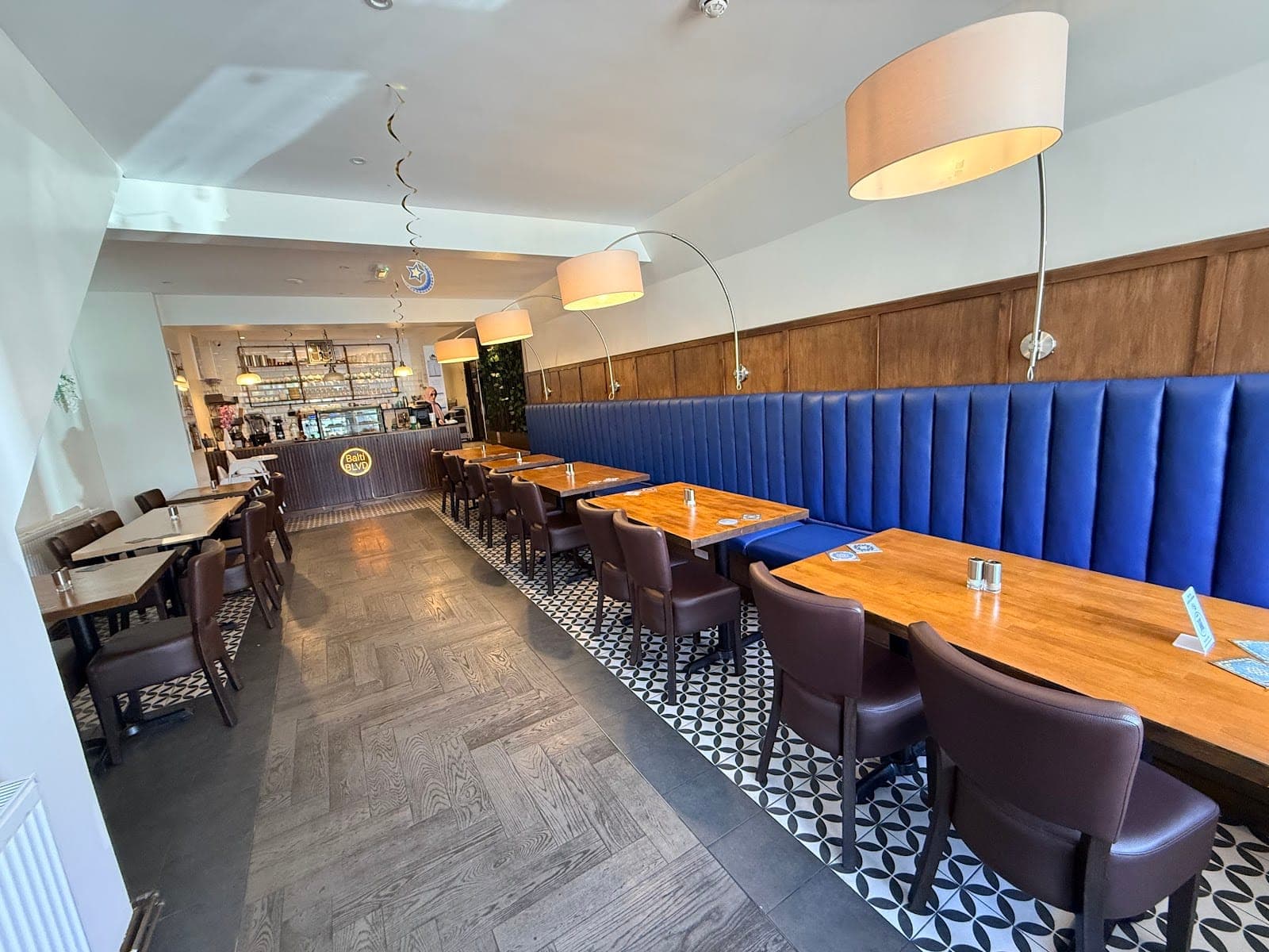 BALTI BLVD Resturant & cafe