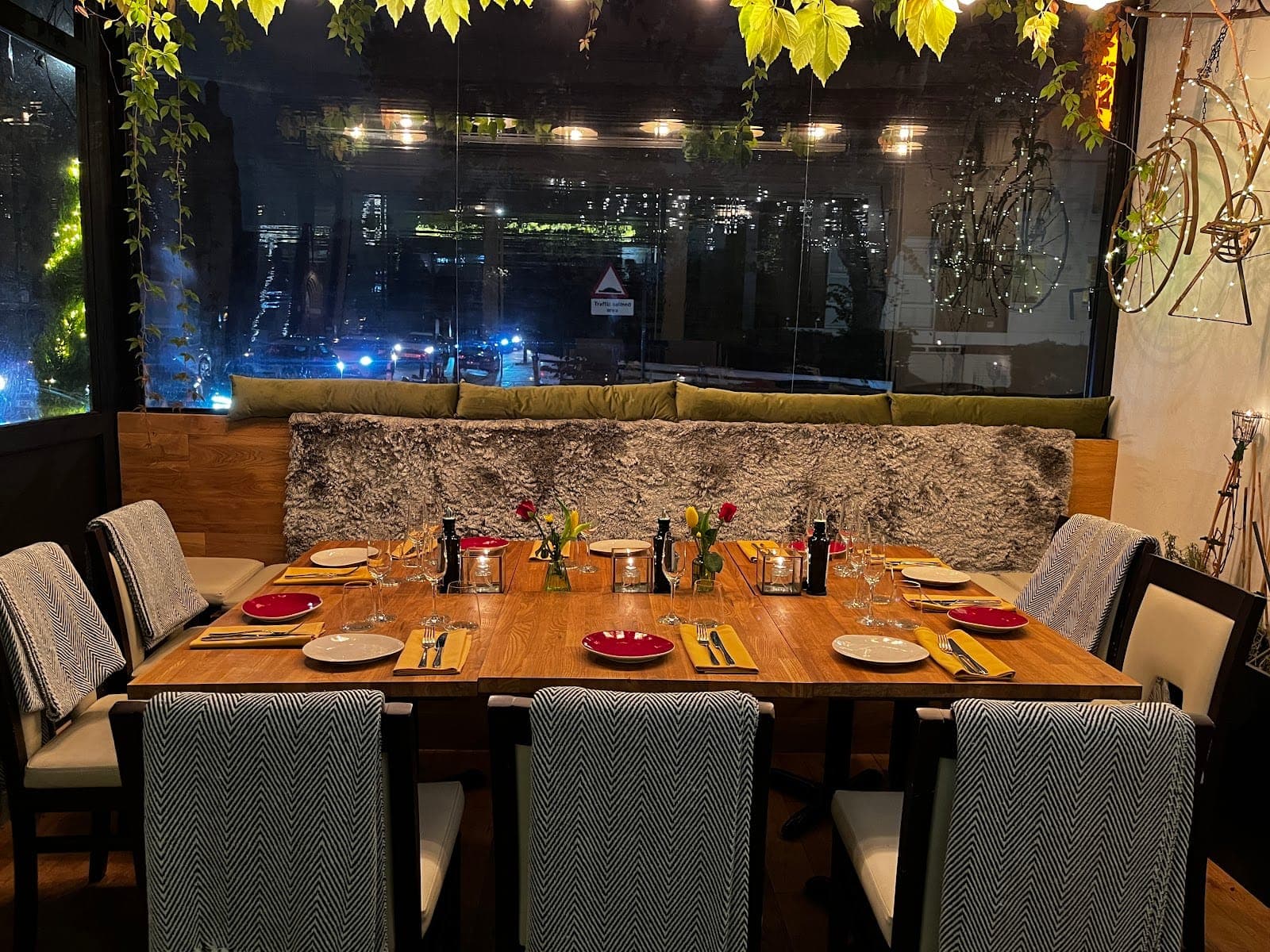 Lume Restaurant & wine shop
