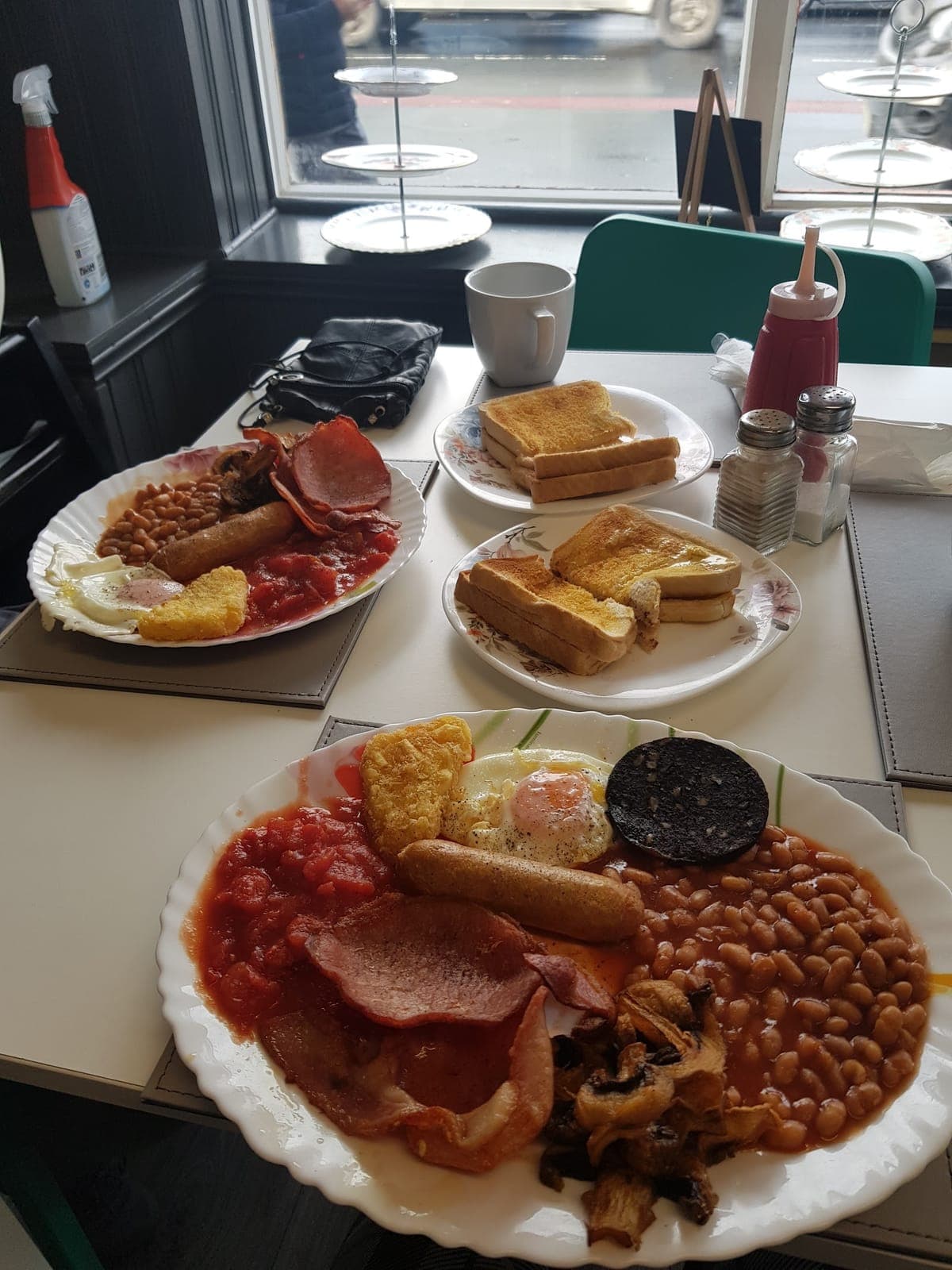 Ginger’s Place | Mount Road Cafe