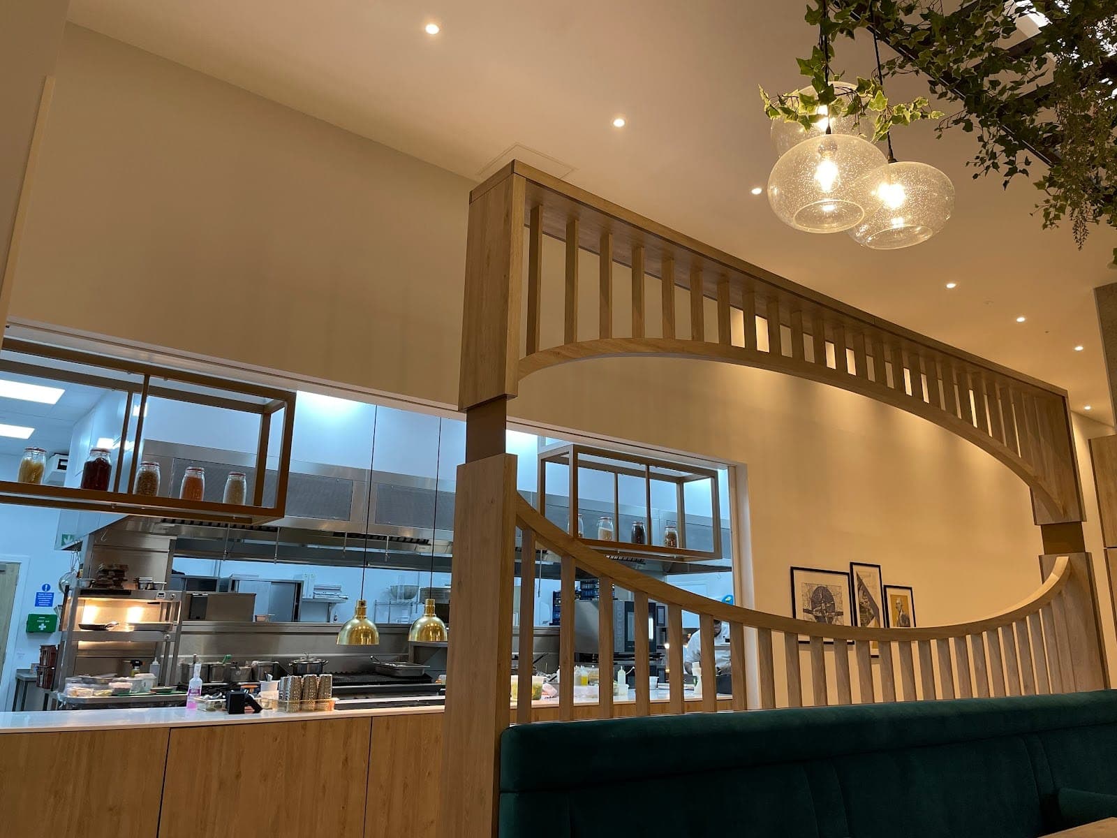 Restaurant Six