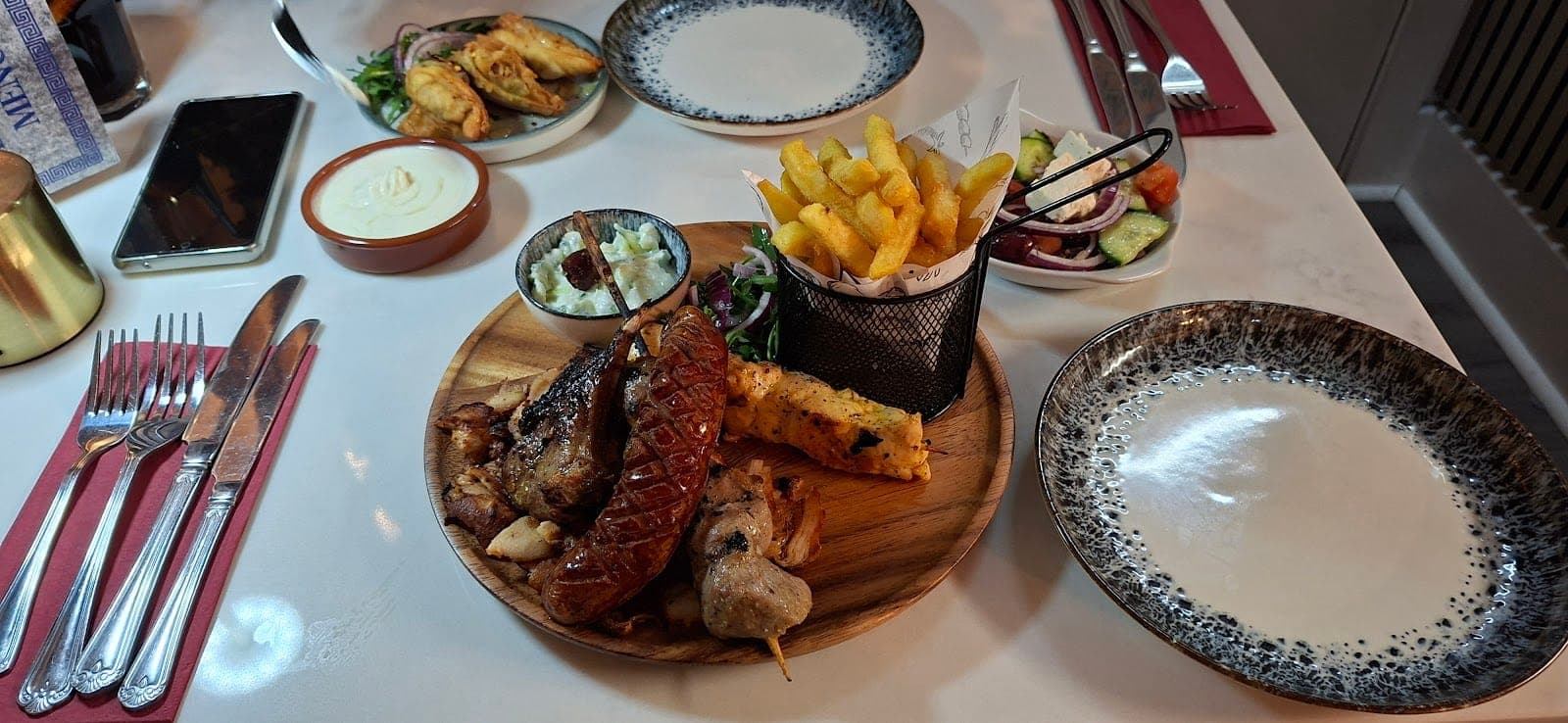 Apollo’s Bar & Taverna