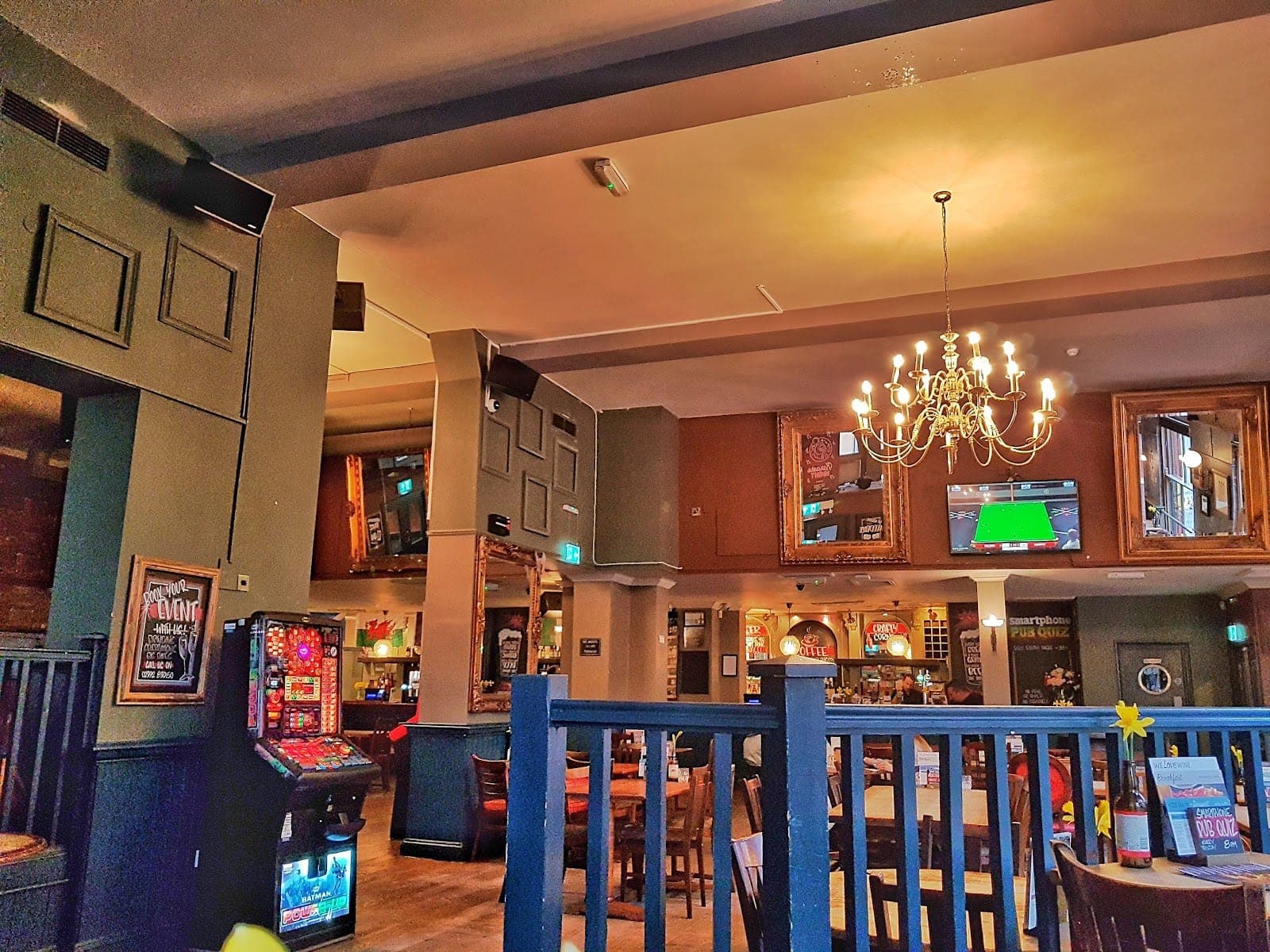 Reggies Cocktail Bar