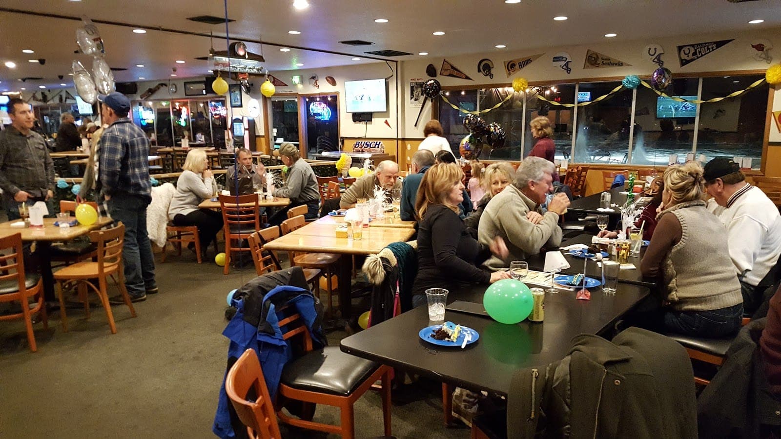 Pour Sports Bar & Grill East County