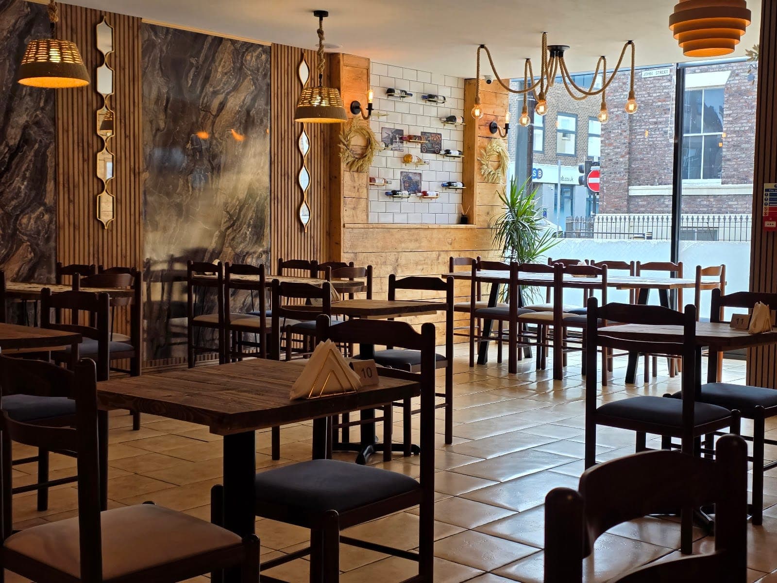 B Greek Restaurant & Bar