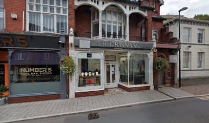 The Lloyd - Restaurant & Wine House