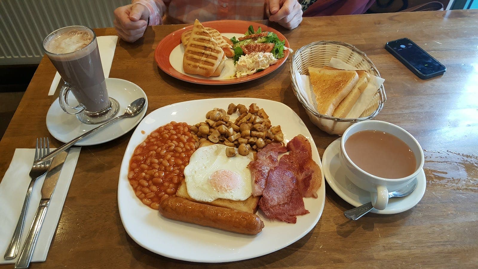 Duran's Bistro Grill(bushey high street)