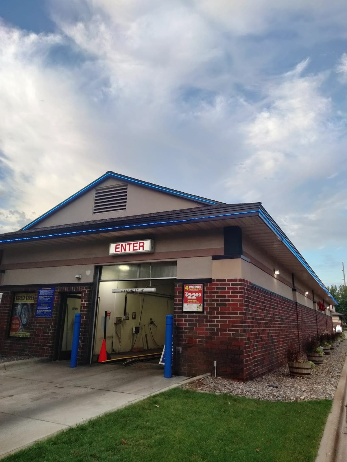 Holiday Stationstores