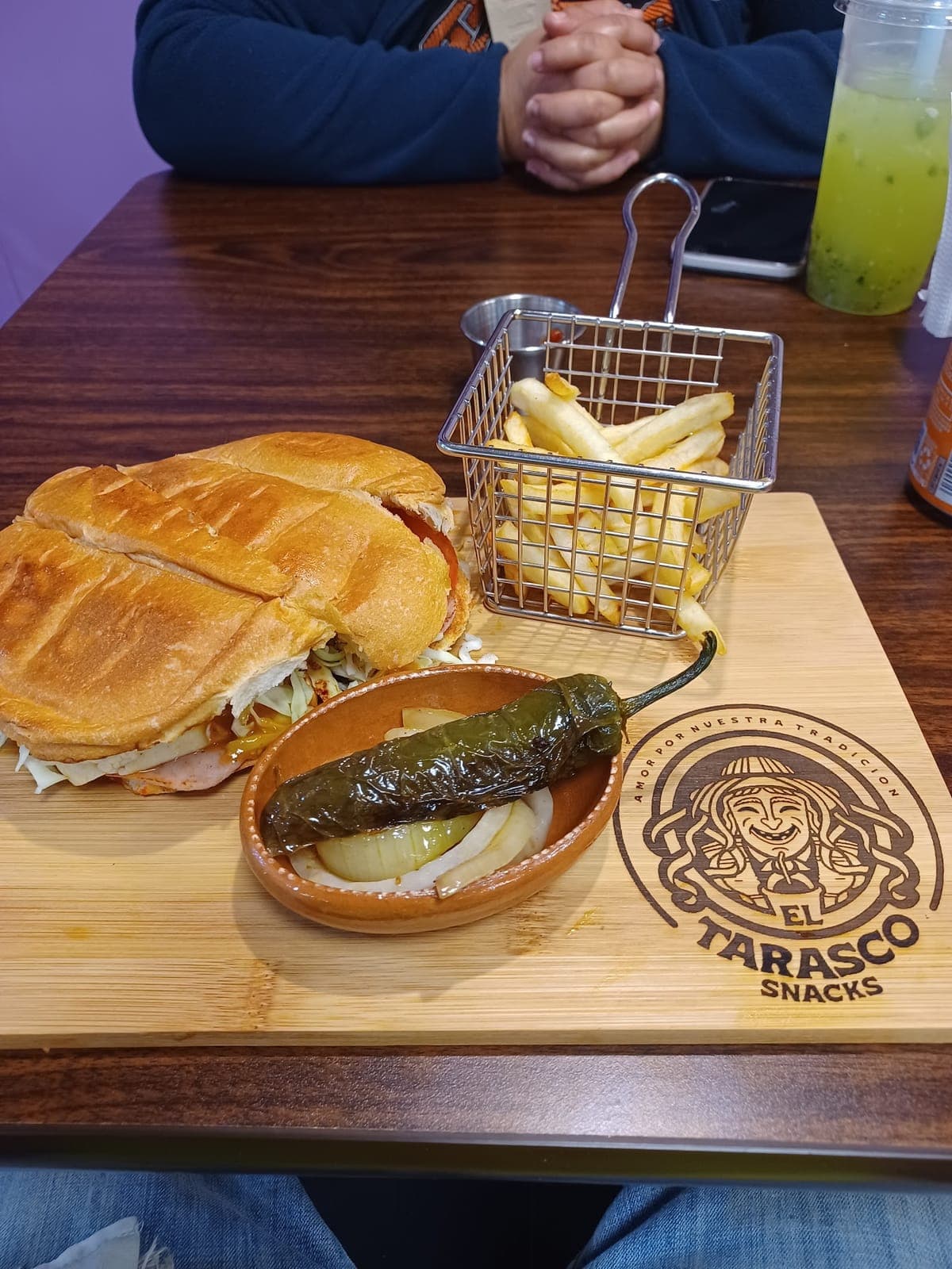 Tarascas Bakery