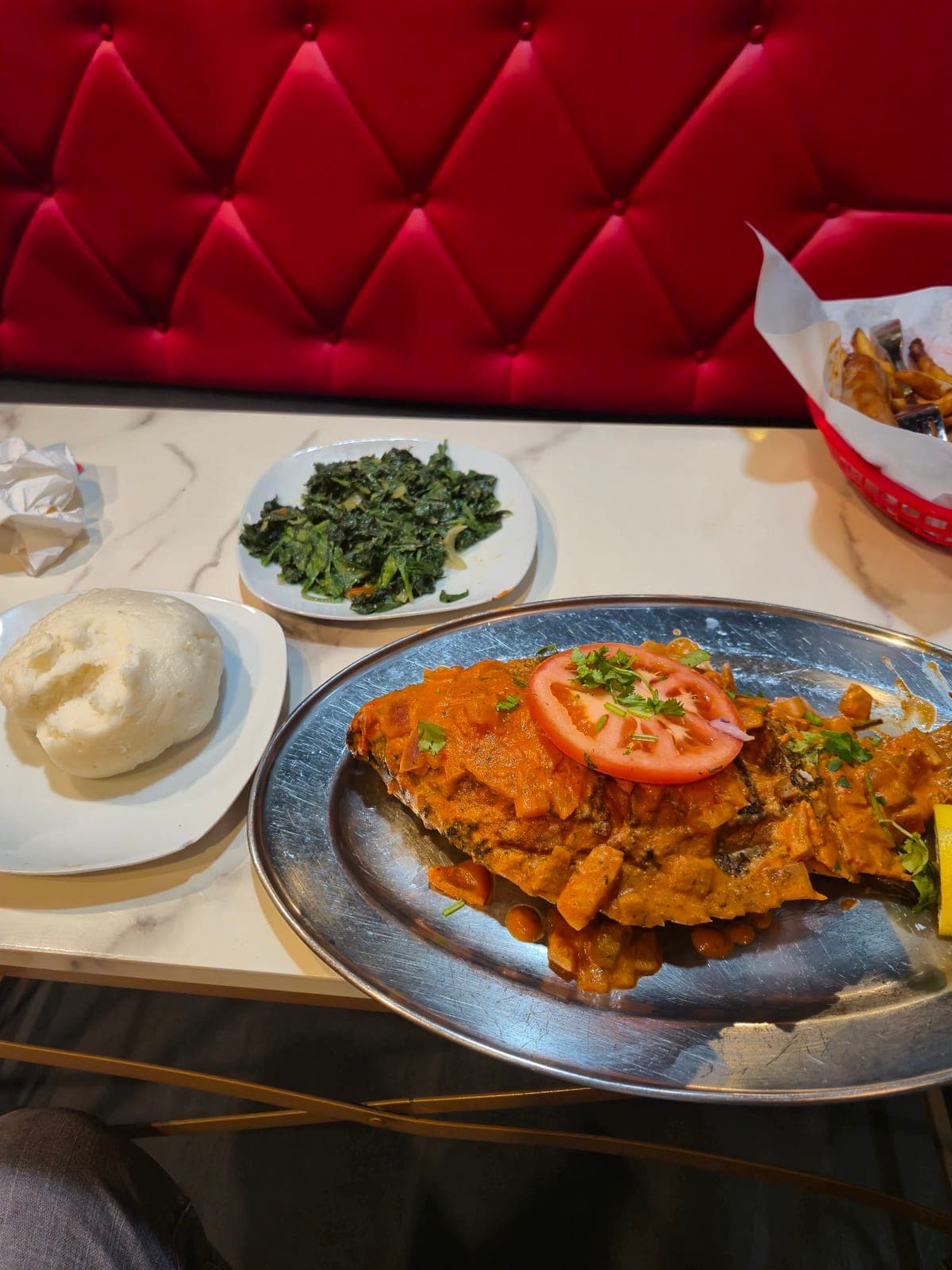 Lims Lounge & Restaurant