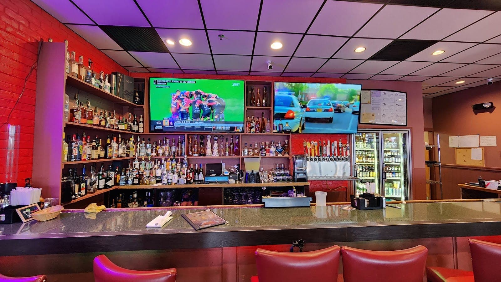 Gran Azteca Mexican Food Bar & Grill