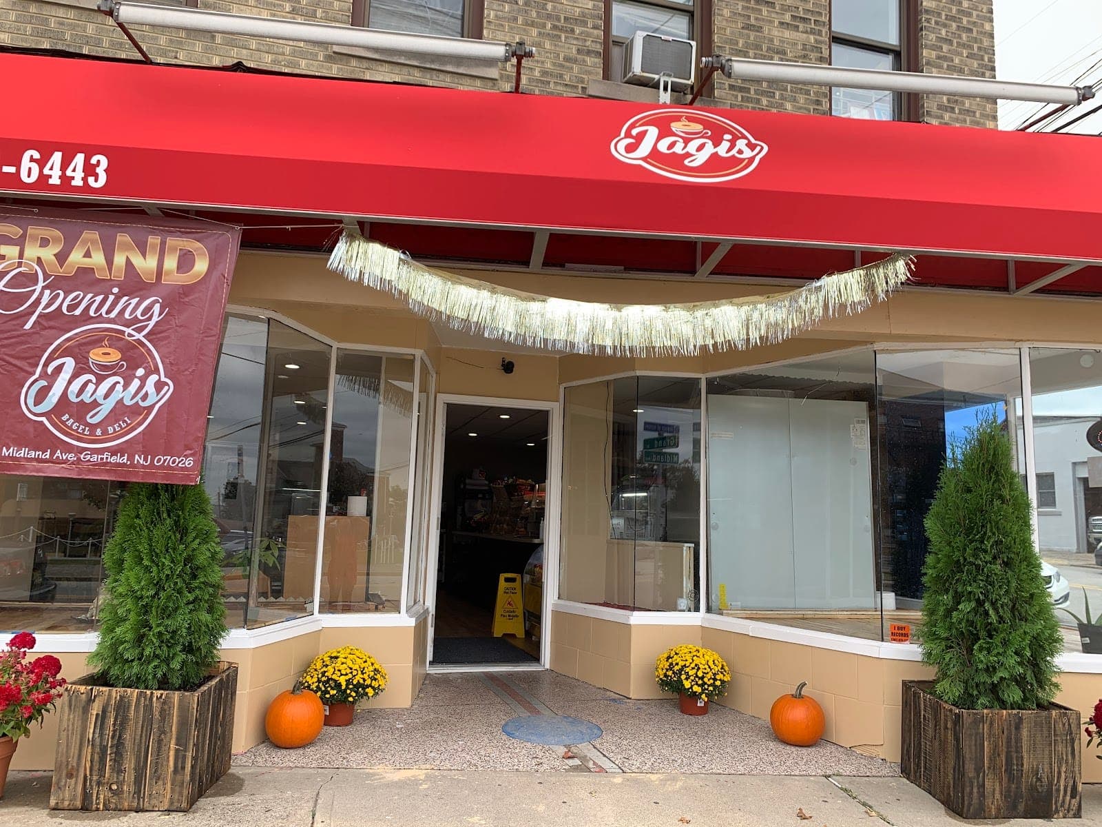 Jagis Bagels & Deli