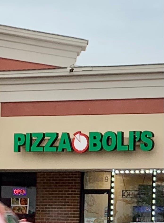Pizza Boli's
