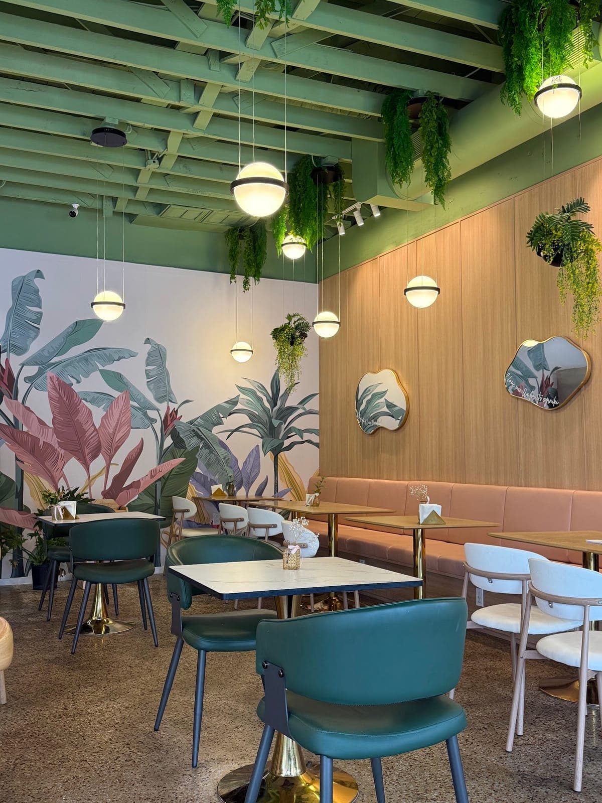 Vanilla Cafe Hollywood
