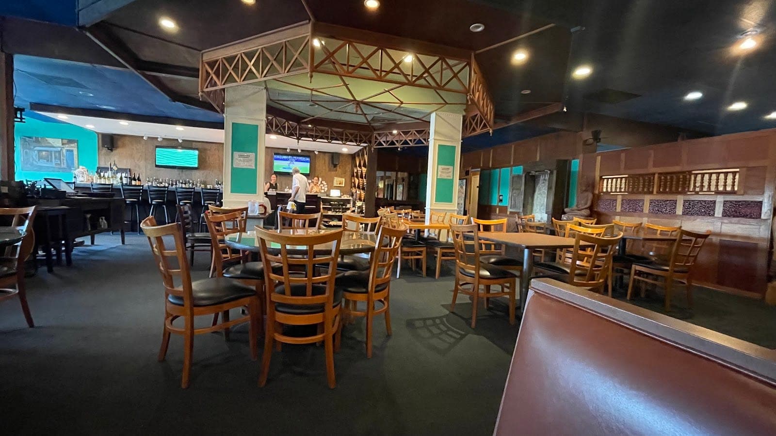 Sea Racha Asian Cuisine and Bar