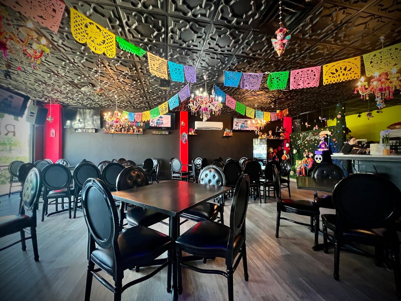 Calacas Bar & Grill