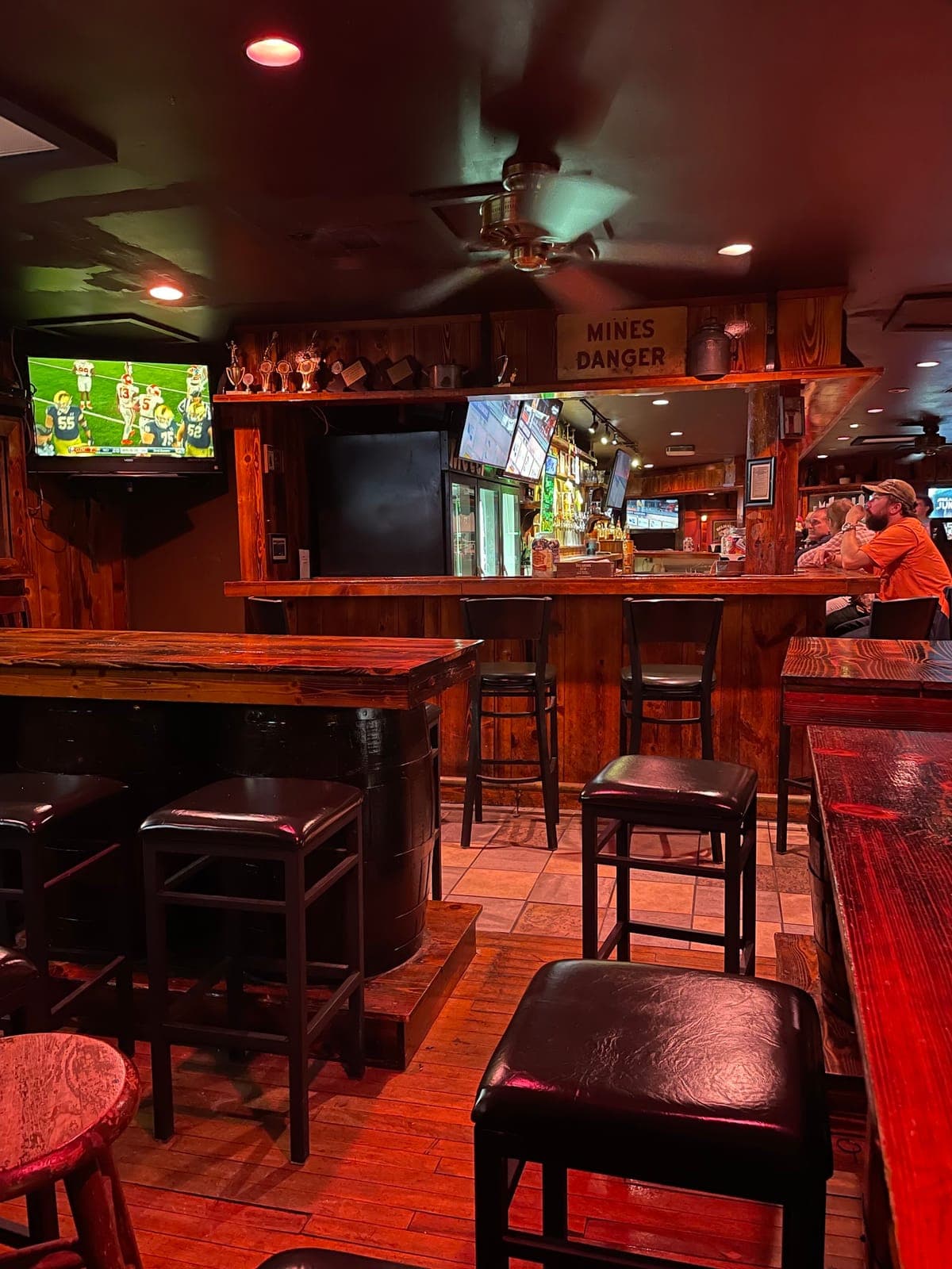 Molly's Pub