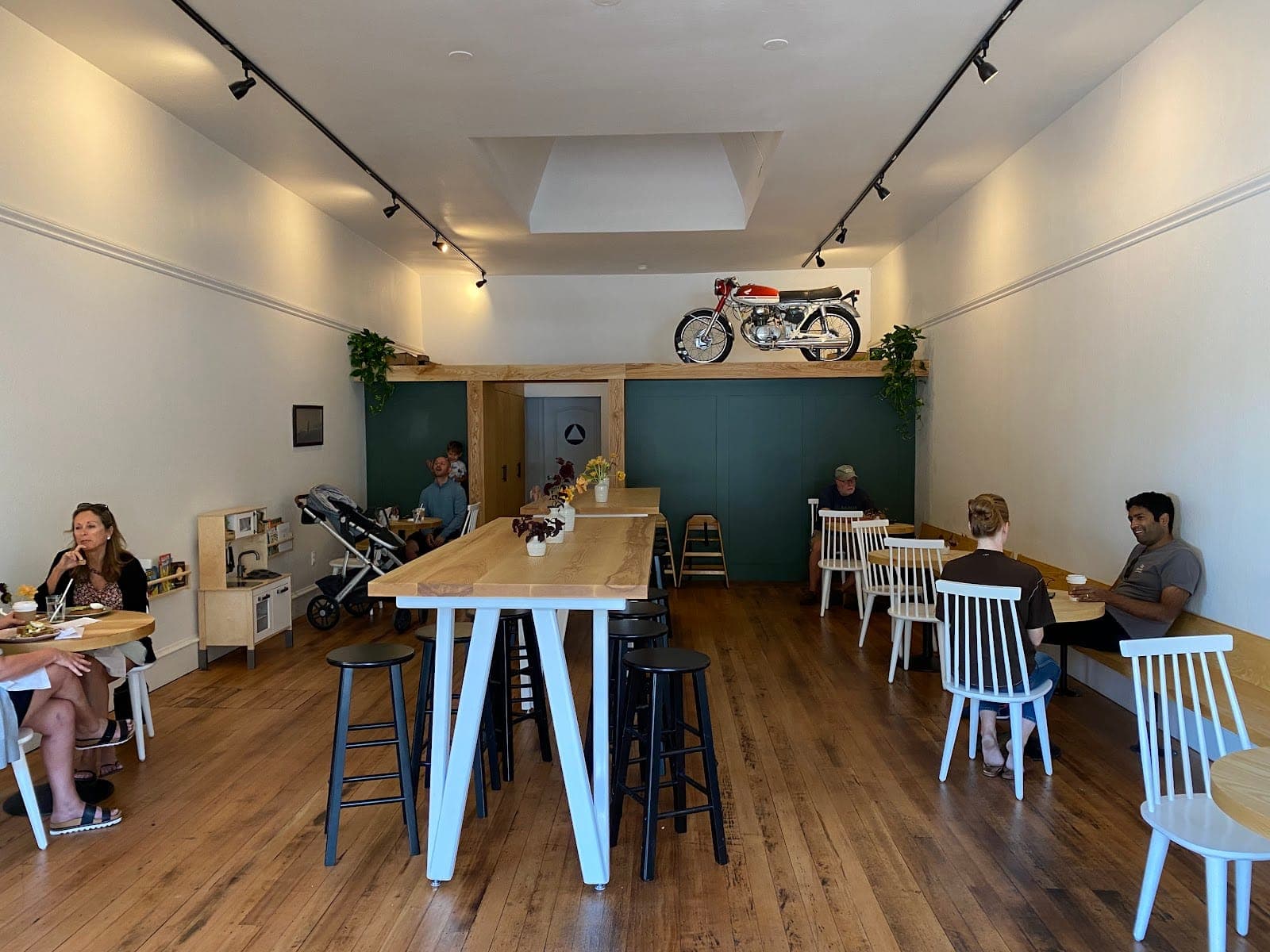 Wingen Bakery & Restaurant