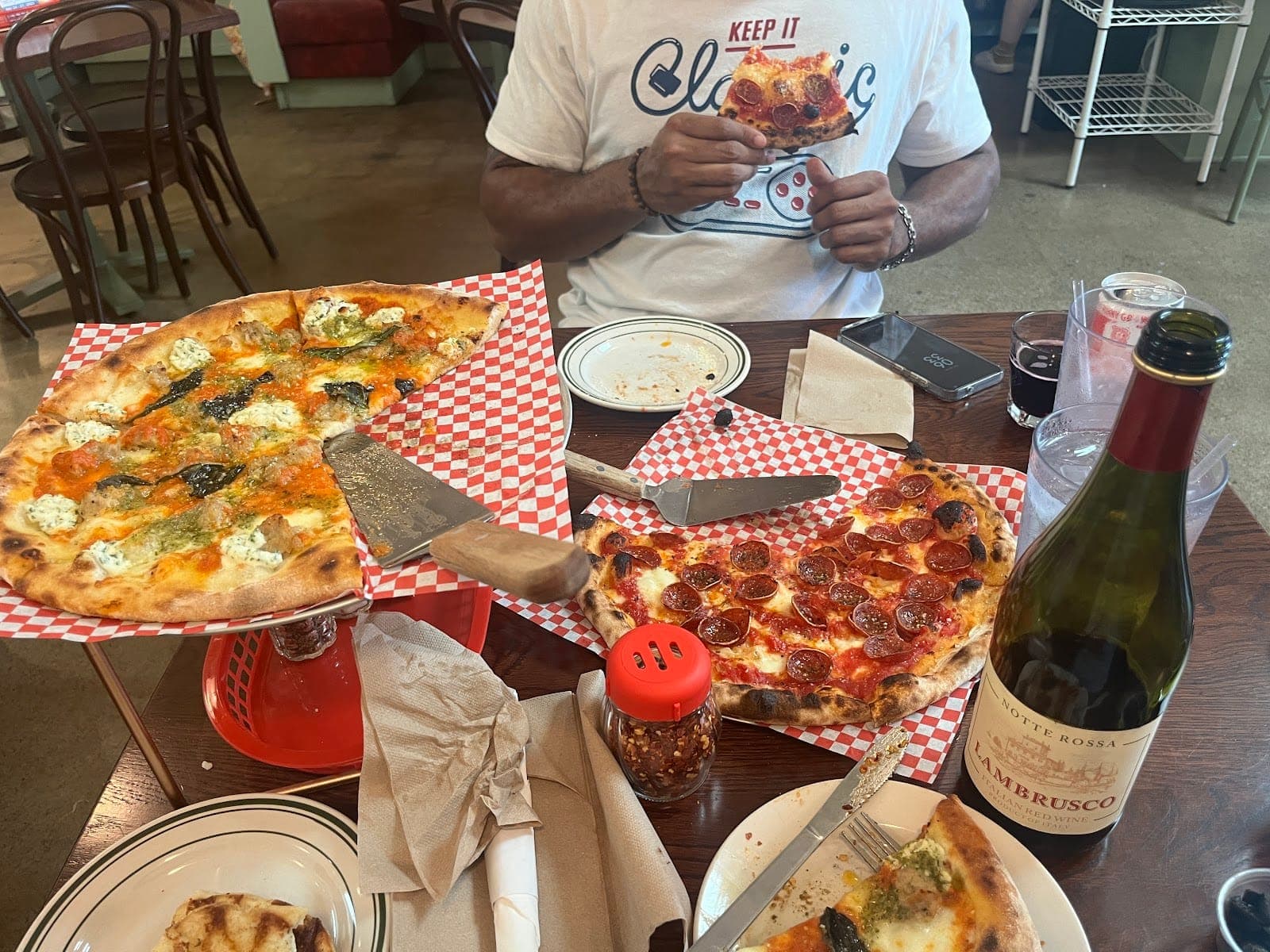Lorenzo's Pizzeria - Lorain