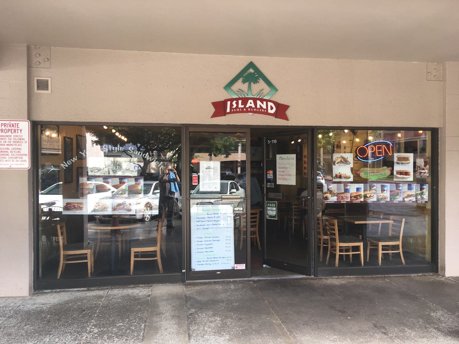 Island Subs & Burgers