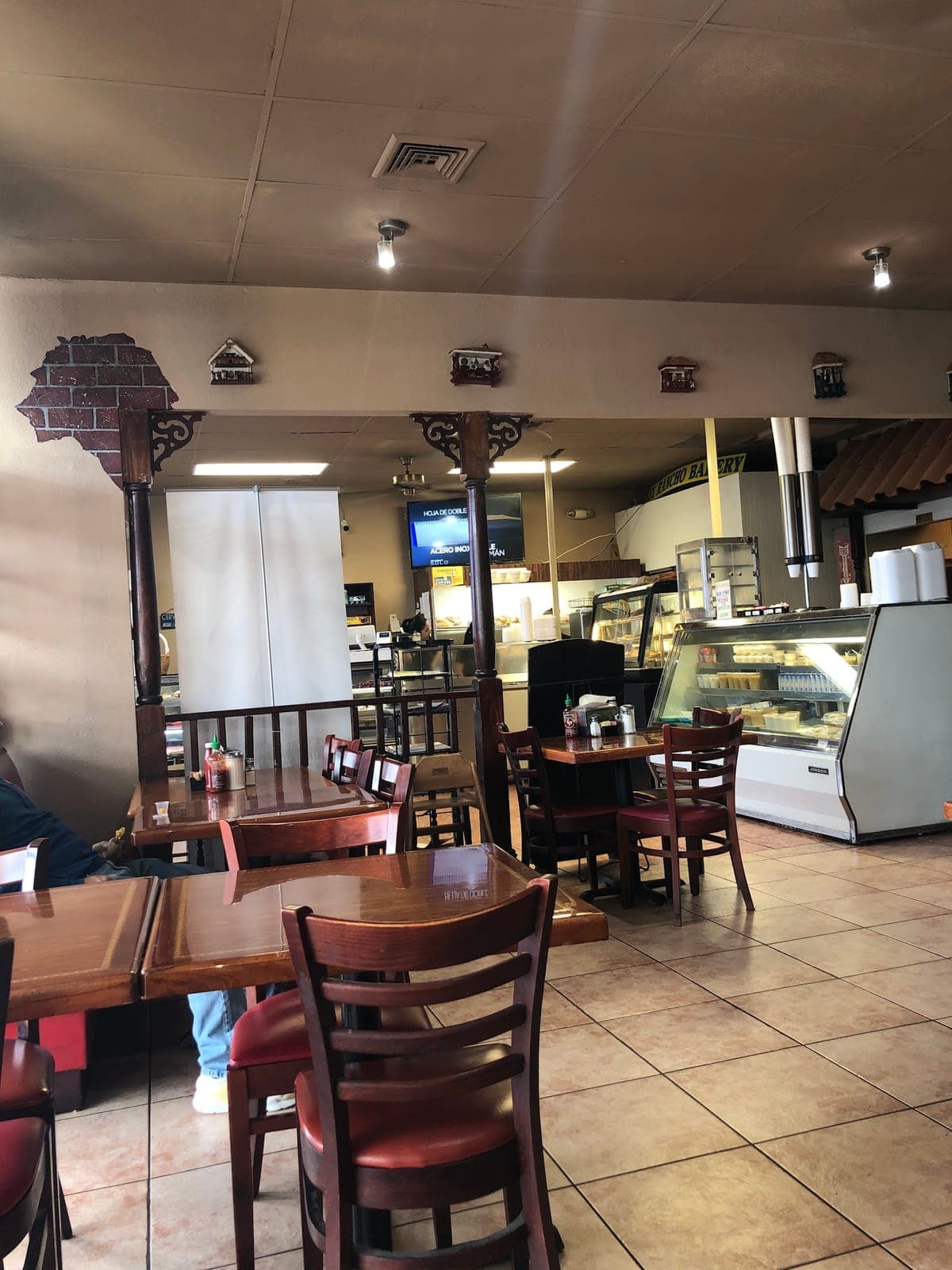 El Rancho Bakery & Restaurant