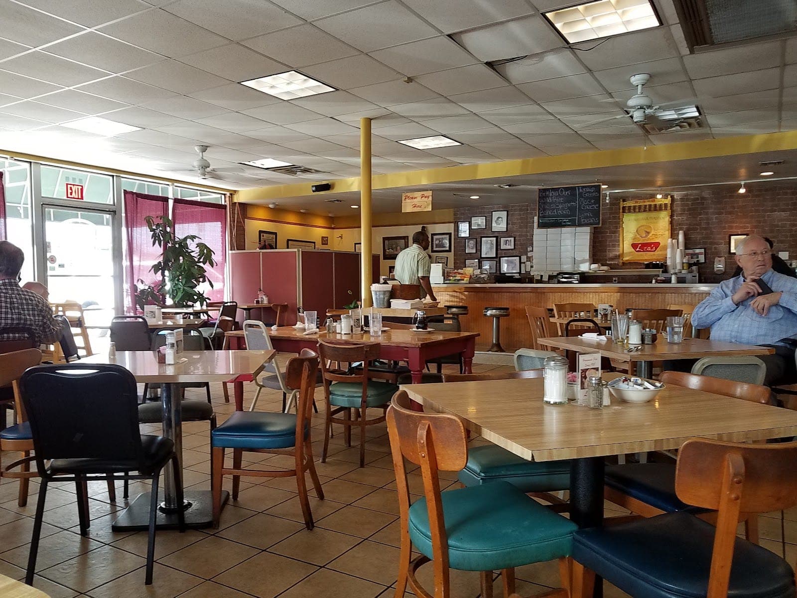 Lea's of Monroe