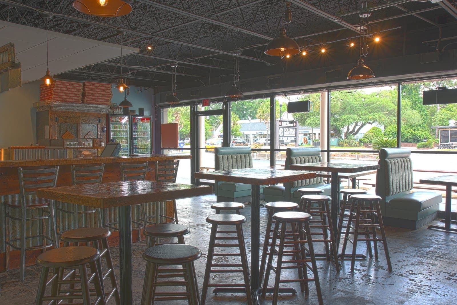 Benny Palmetto's, Pizza