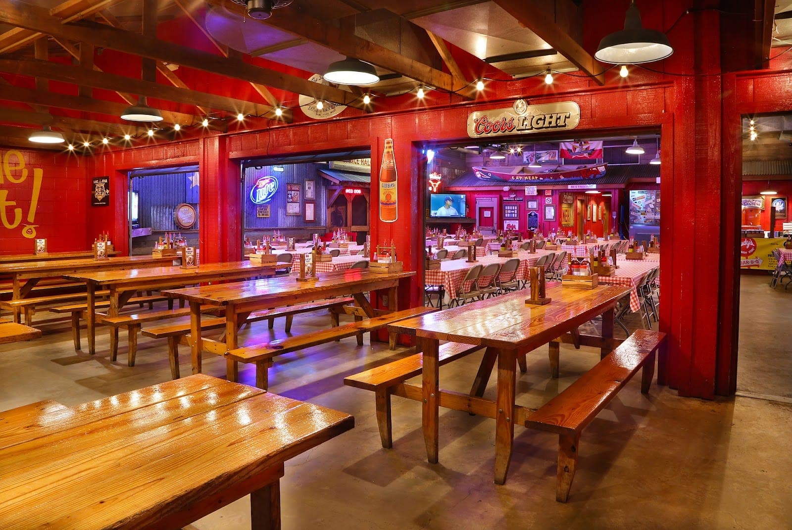 Rudy's "Country Store" and Bar-B-Q