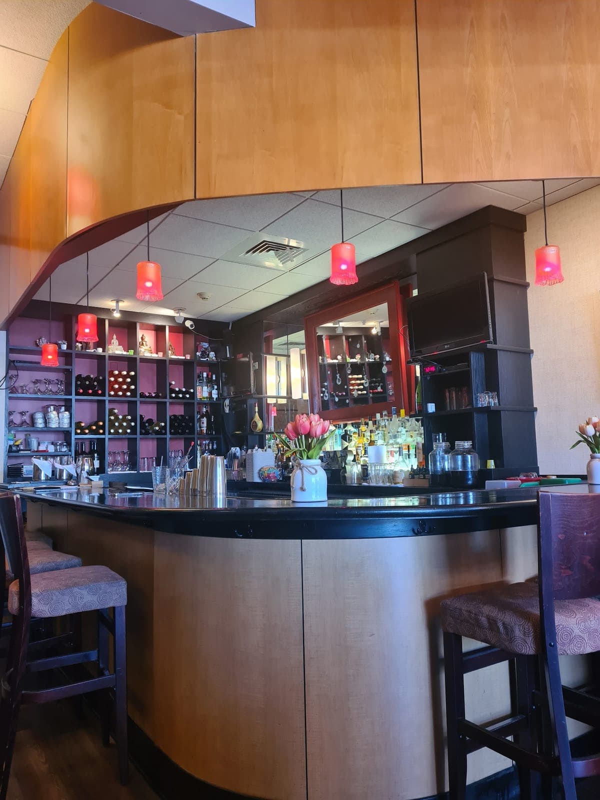 Four Spoons Thai Inspired Cuisine & Bar