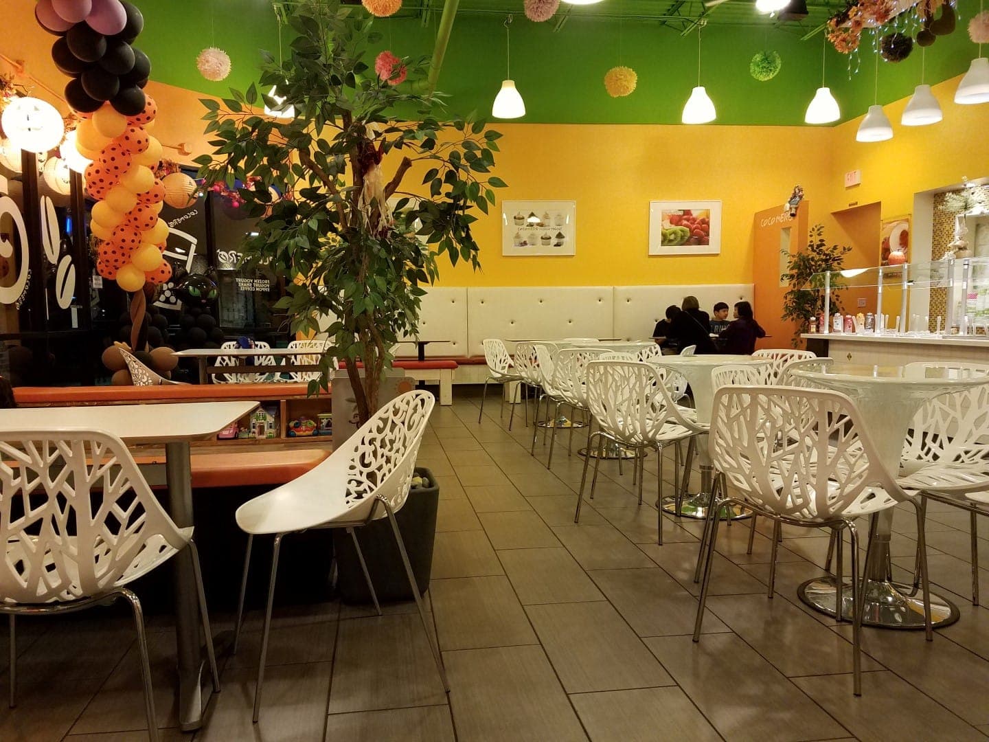 Cocomero Frozen Yogurt / Bubble Tea / Smoothie