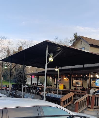 Lombardi's | Gourmet Deli & BBQ