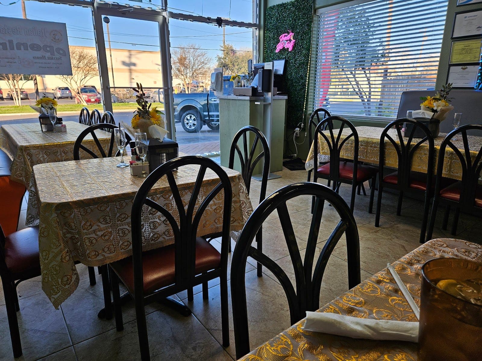 bonillas Italian and Steak house tx.com