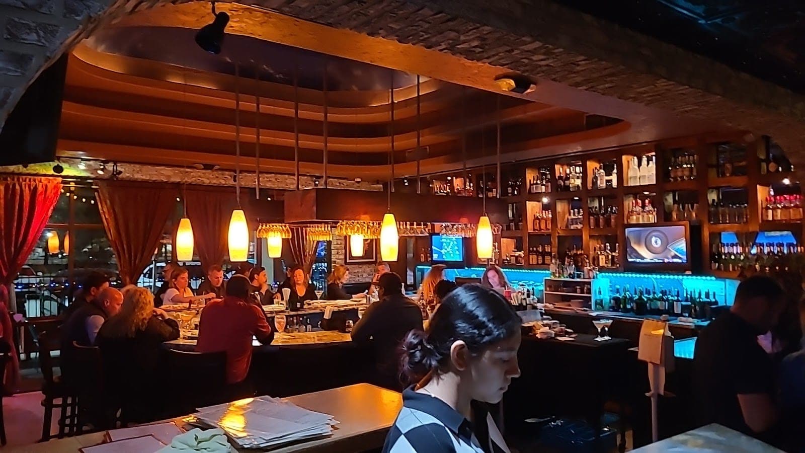 Joia Fabulous Pizza & Martini Bar