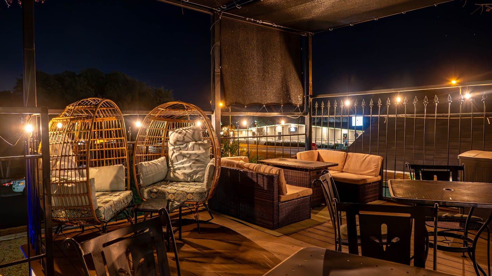 The Garden Lounge