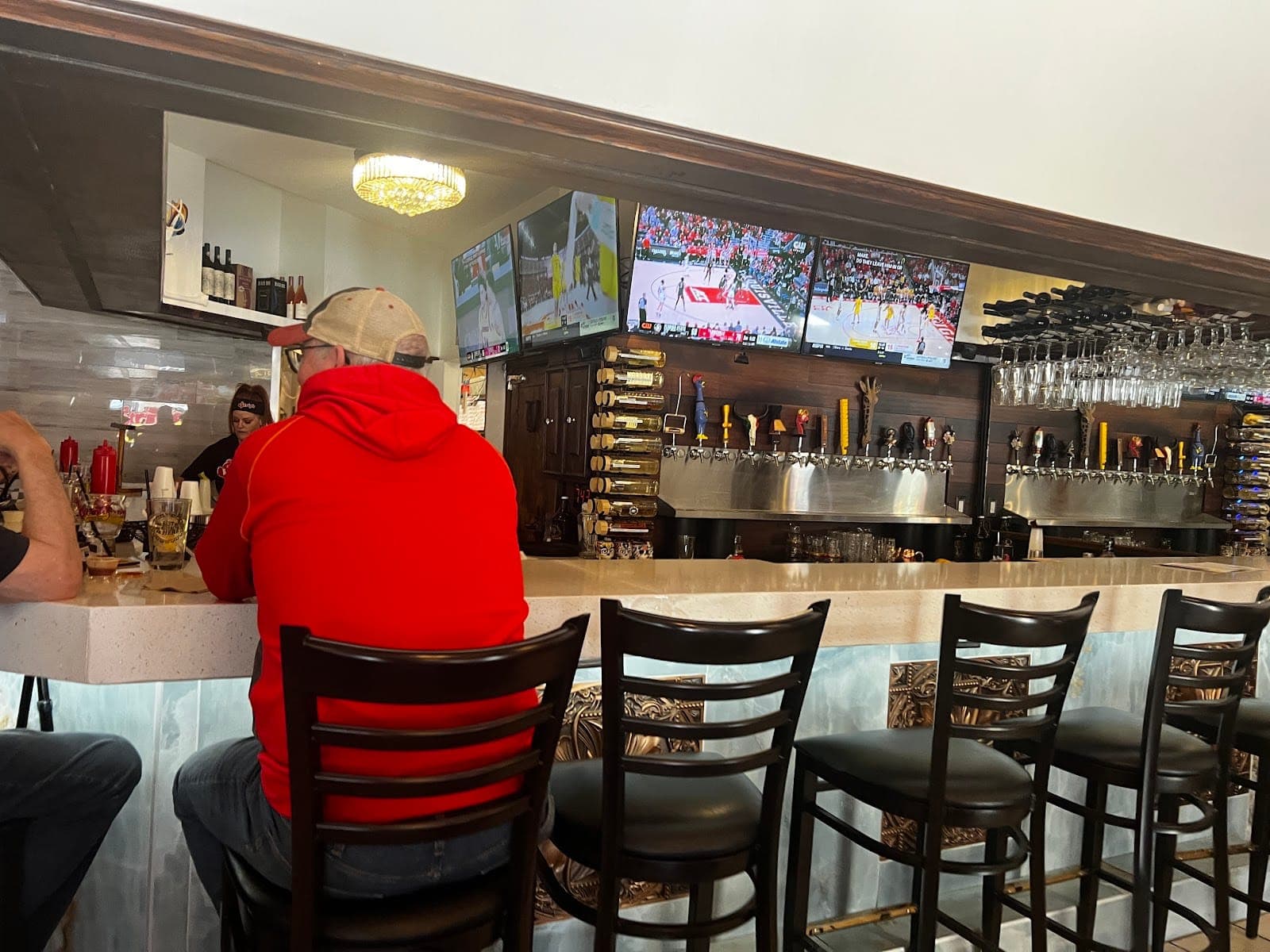 Strip's Chicken & Brewing