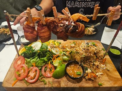 TakoMaki Mexican & Japanese Restaurant