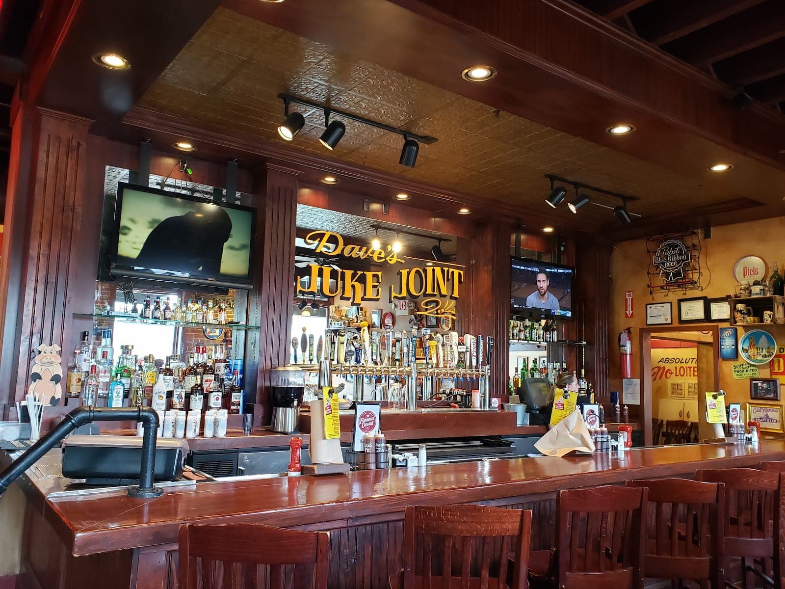 Famous Dave's Bar-B-Que