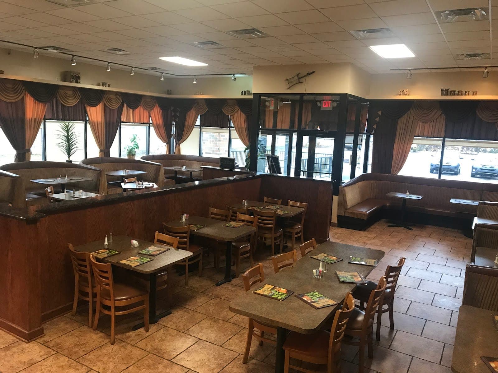 La Marra - Mediterranean Restaurant, Kabobs, Shawarma