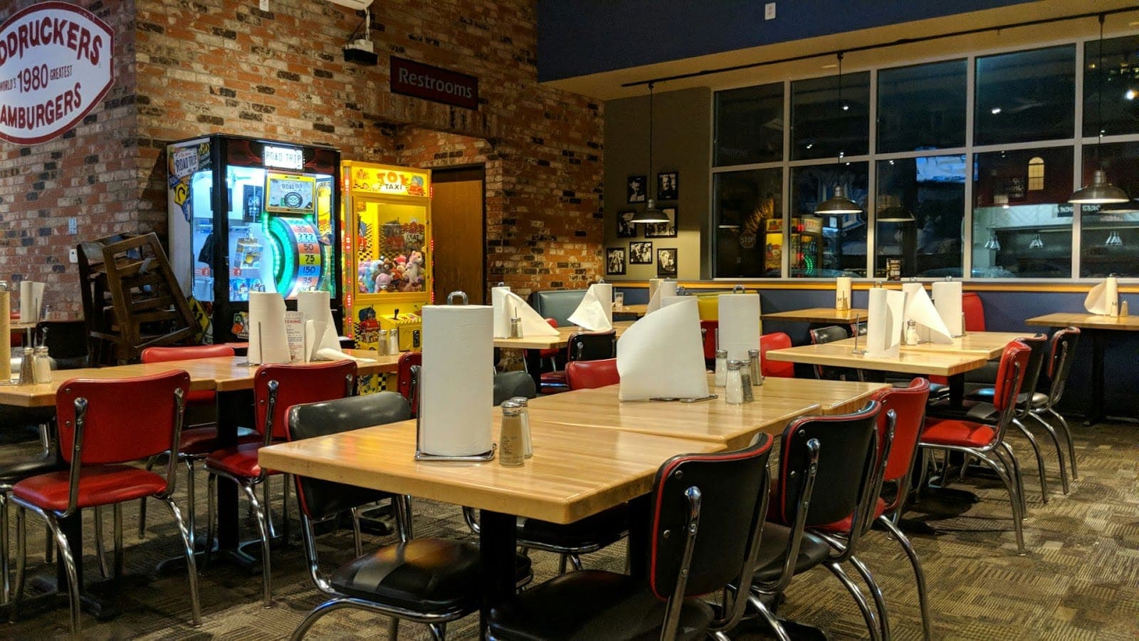 Evergreen Bar & Grill