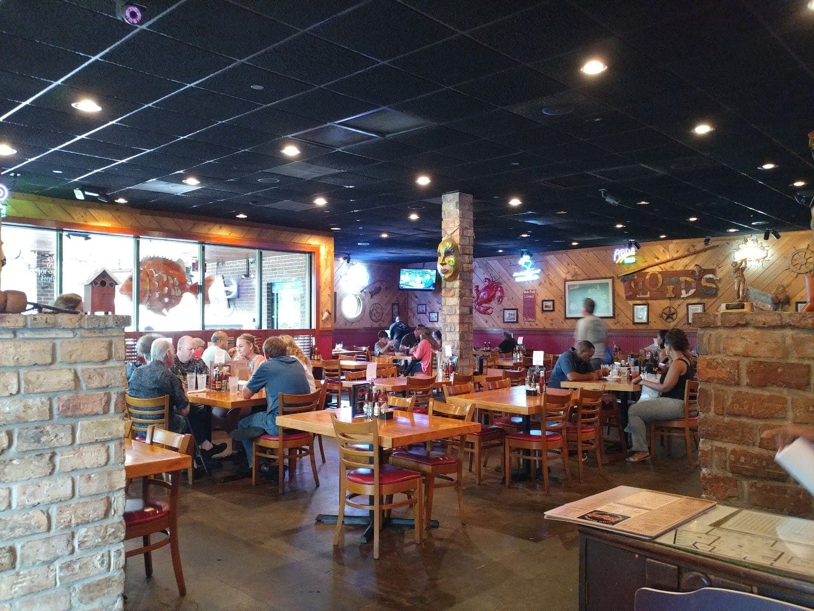 Floyds Seafood - Sugar Land