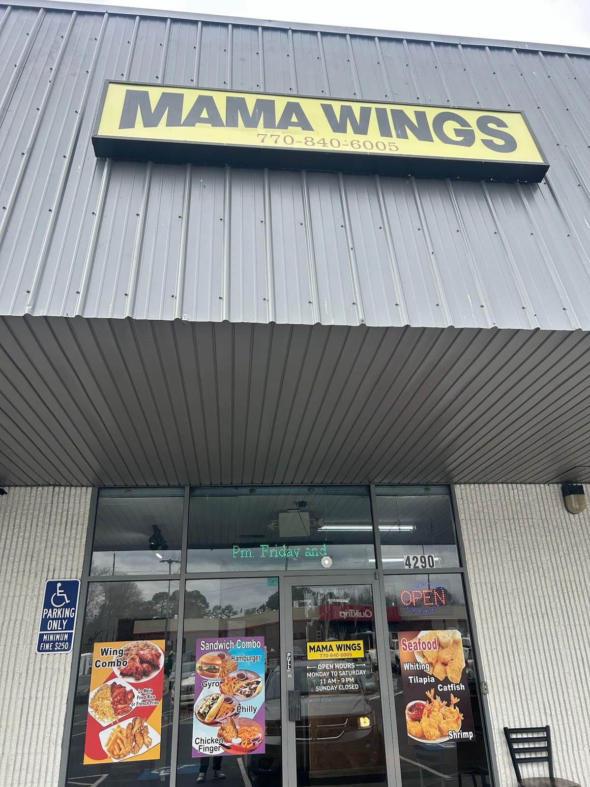 Mama Wings