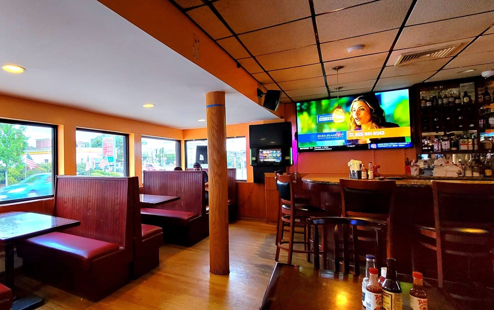 Guanachapi's Bar and Grill