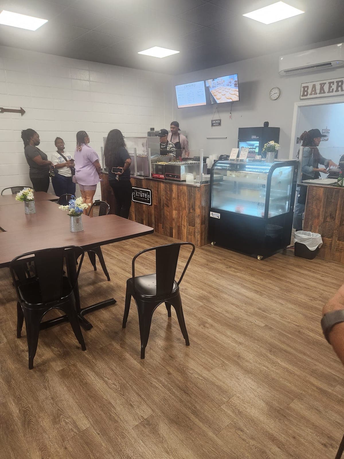 Krave Eatery & Dessert Shop