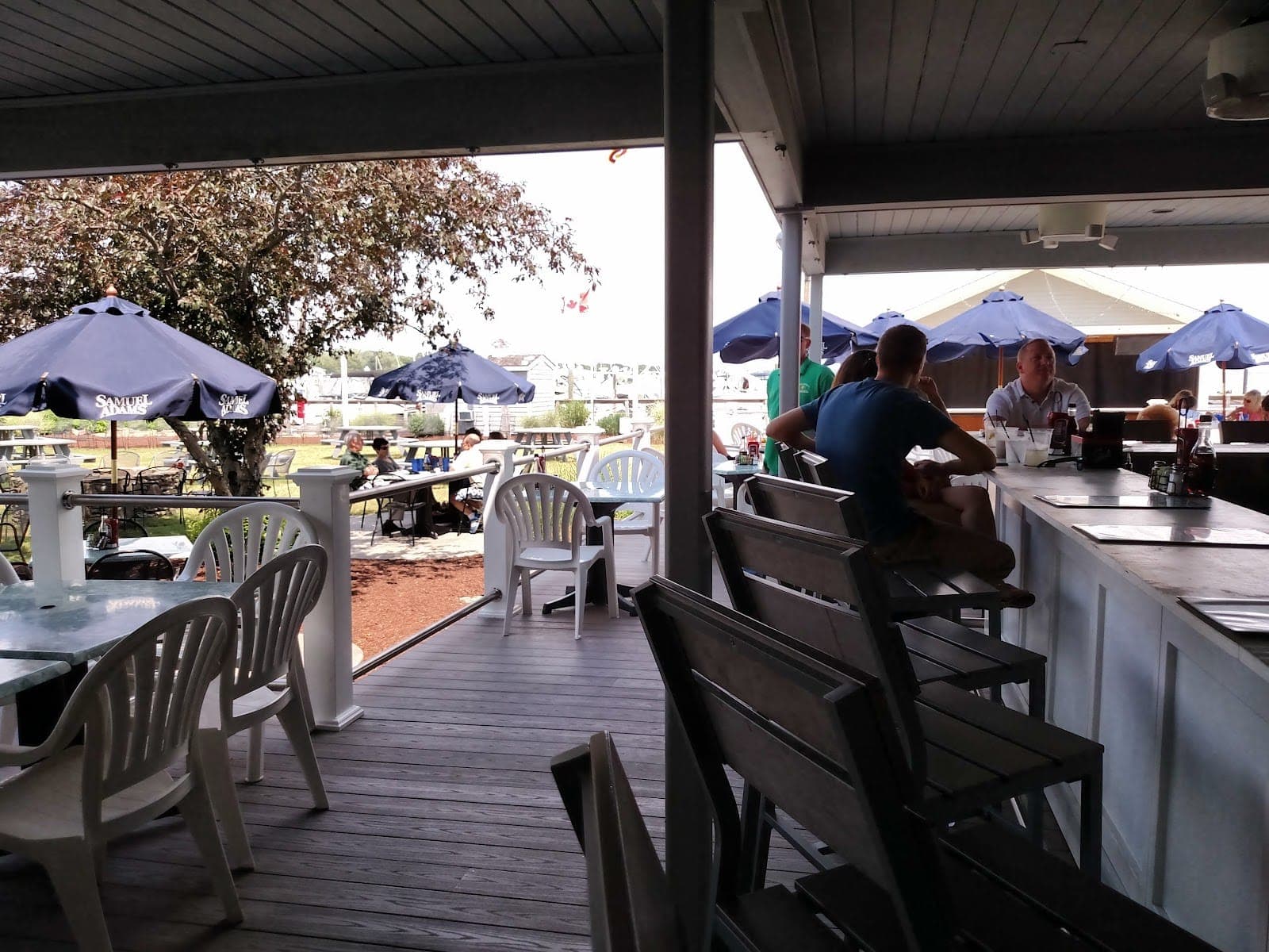 Chelo's Waterfront Bar and Grille - Warwick