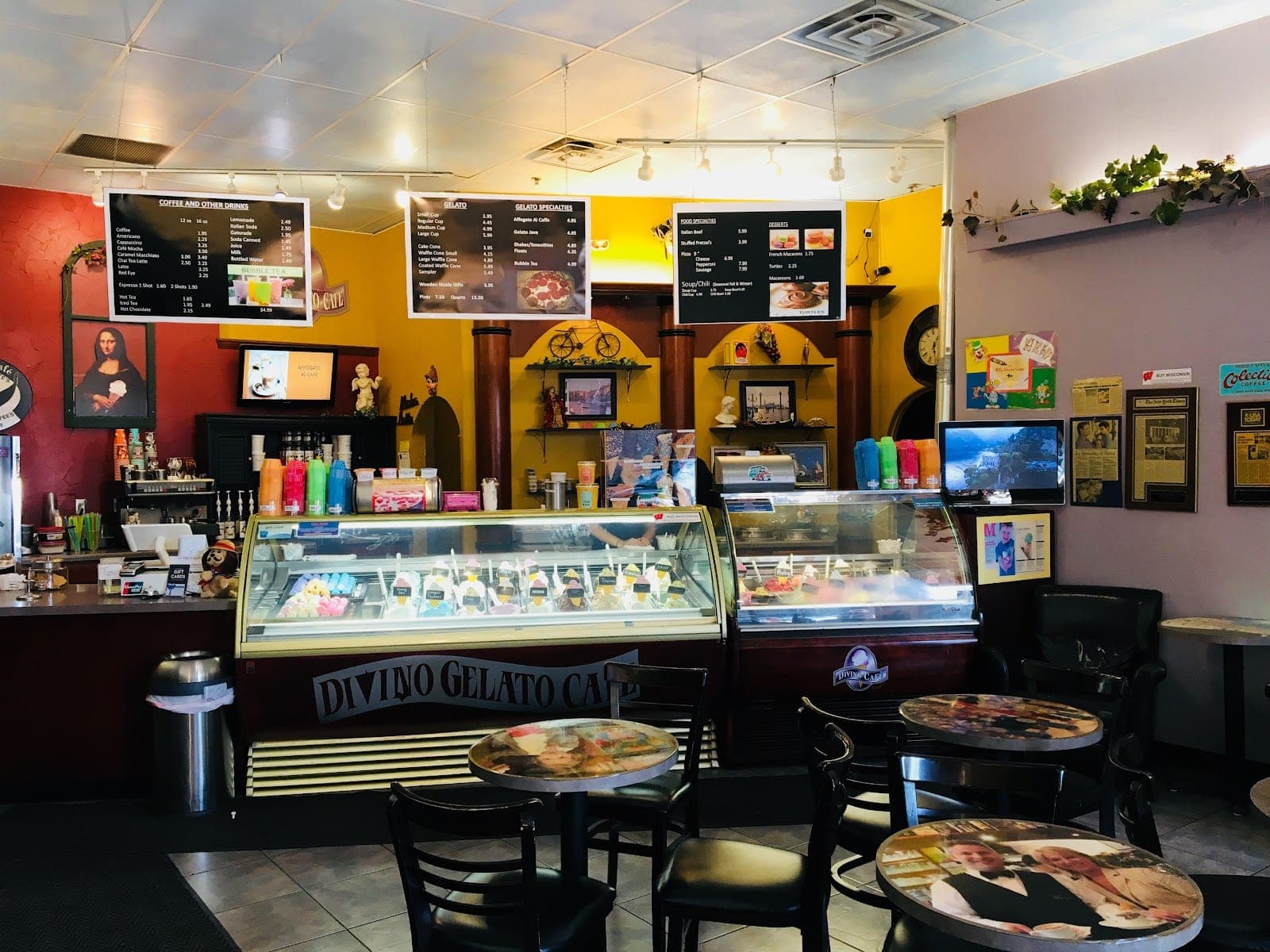Divino Gelato Cafe