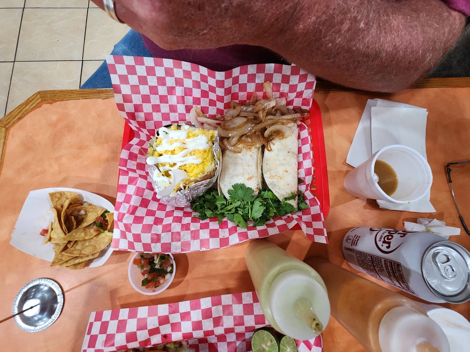 Fiesta Taqueria y Tortilleria