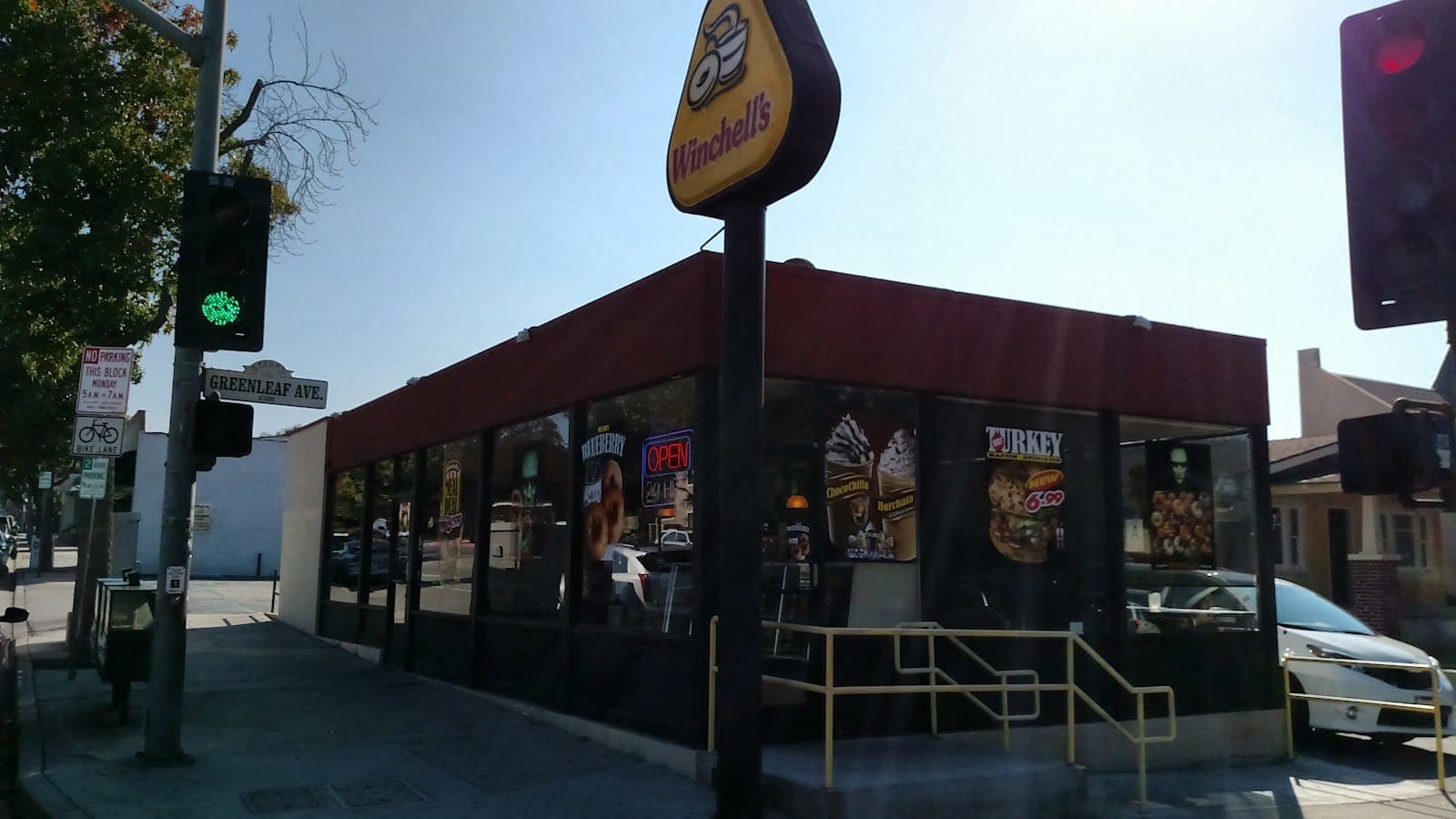 Winchell's Donut House