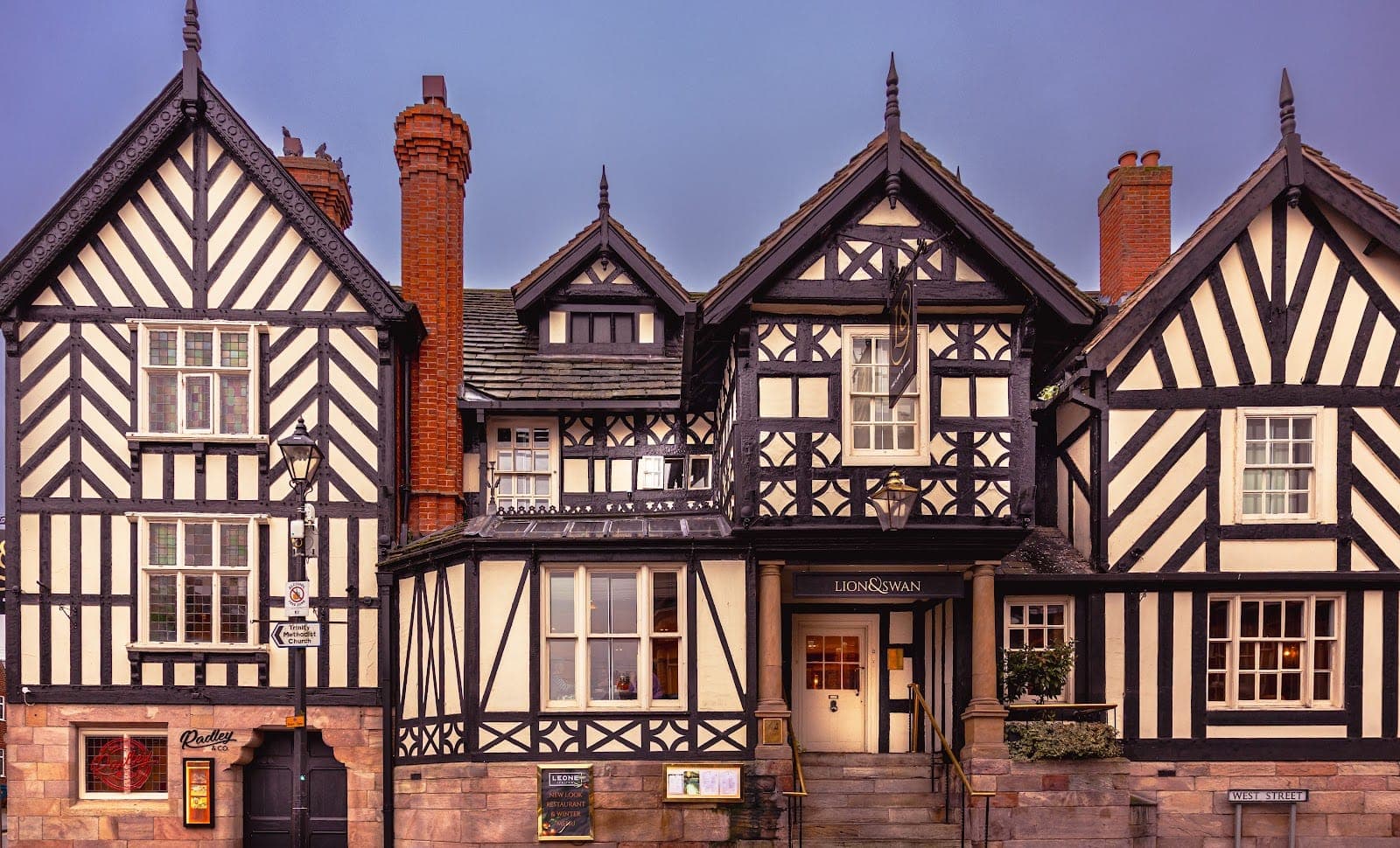 The Lion & Swan Inn, Congleton