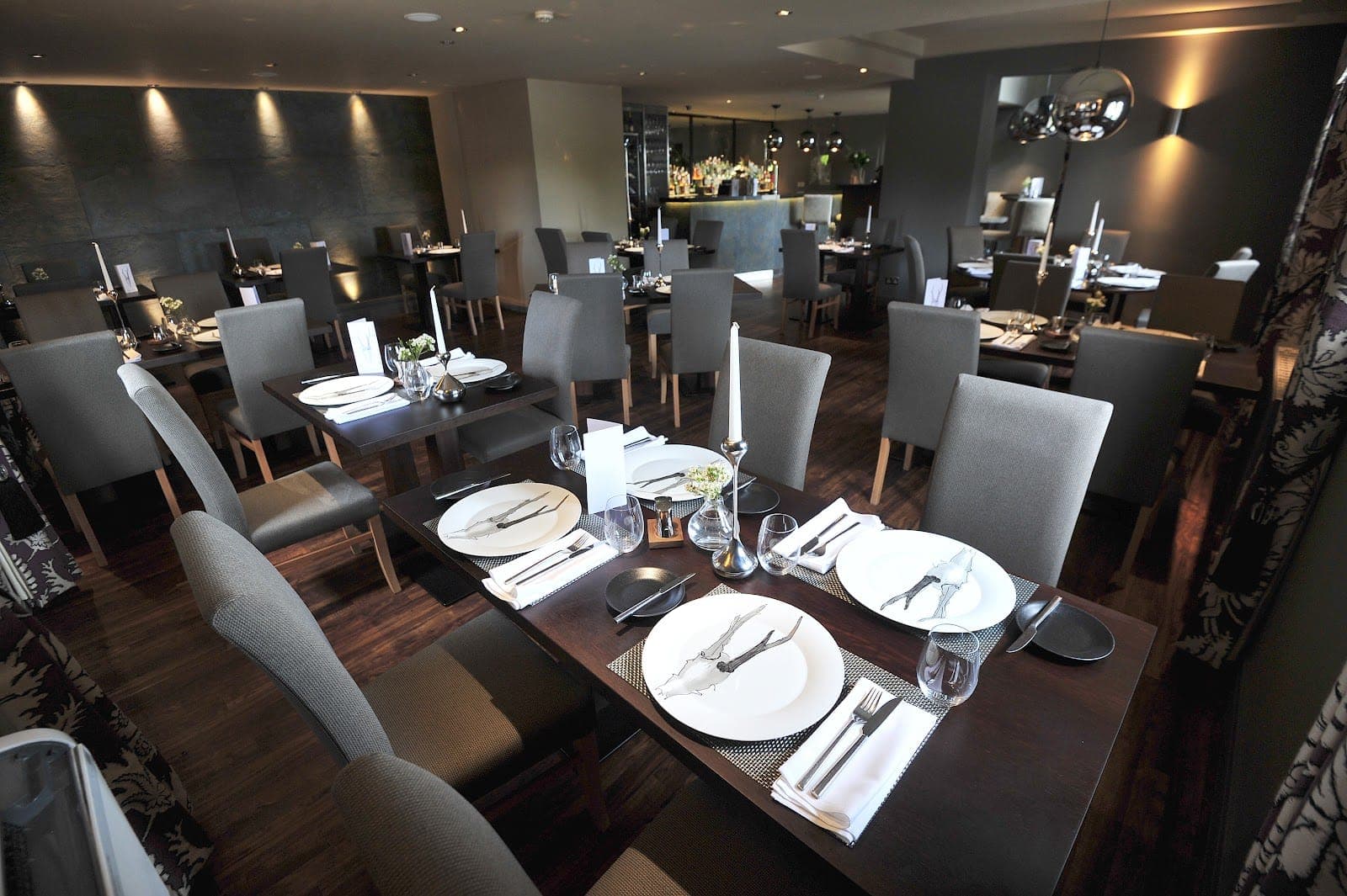 Dining at The White Hart Inn