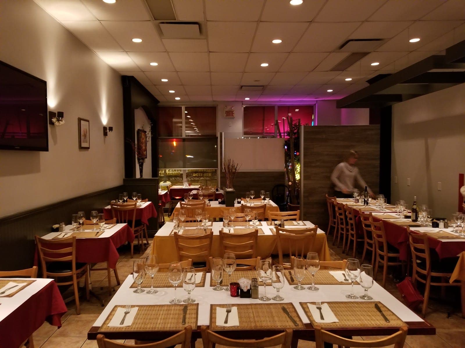 Malis Restaurant