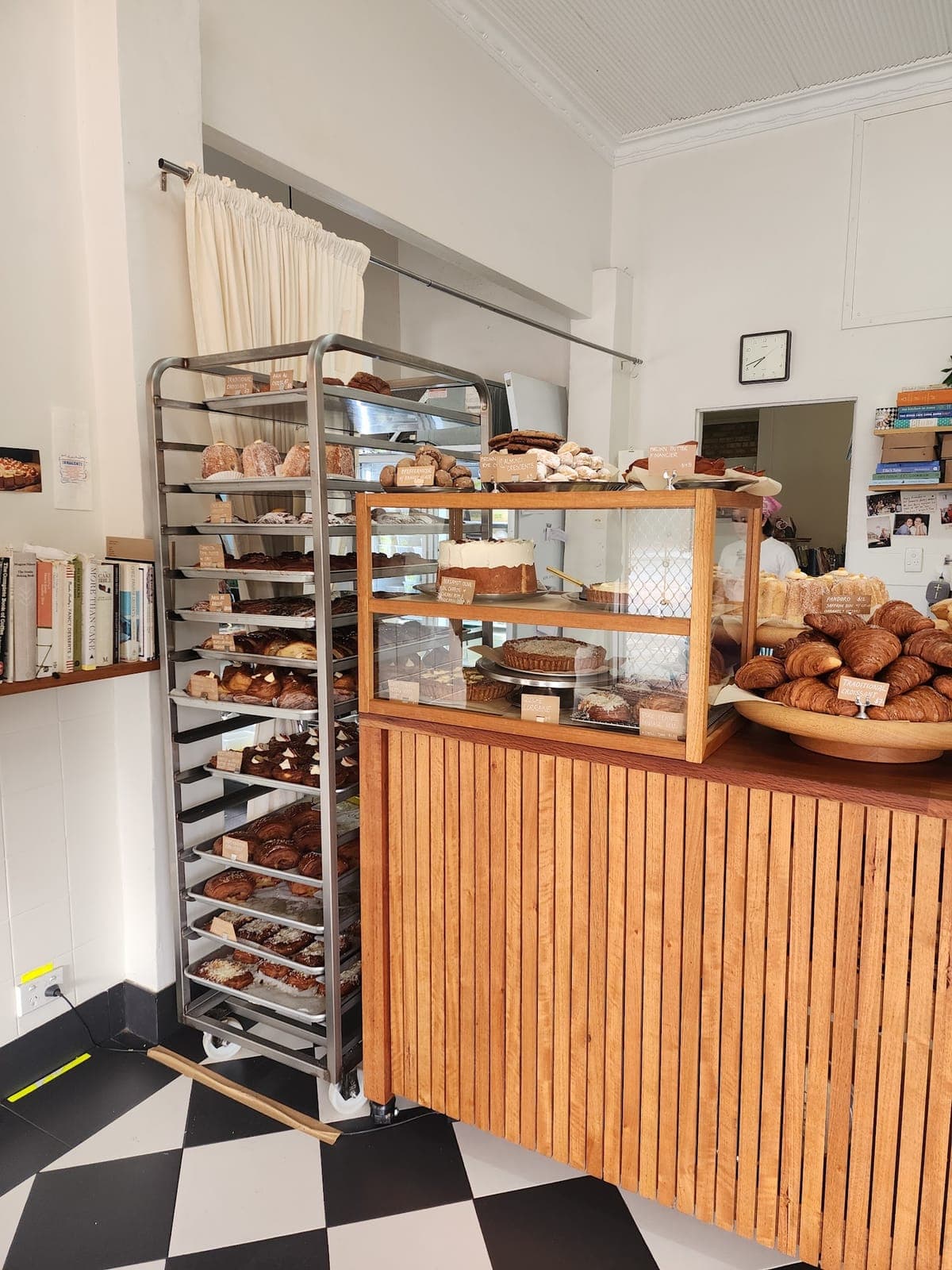 Teeter Bakery